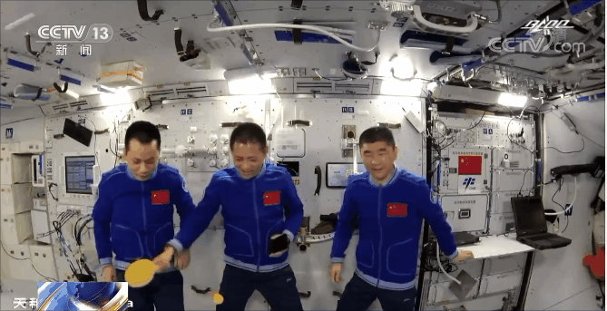 国乒回应航 天员在空间站打乒乓球：平安回家期待与你们切磋 3名航 天 员太空“秀”球技